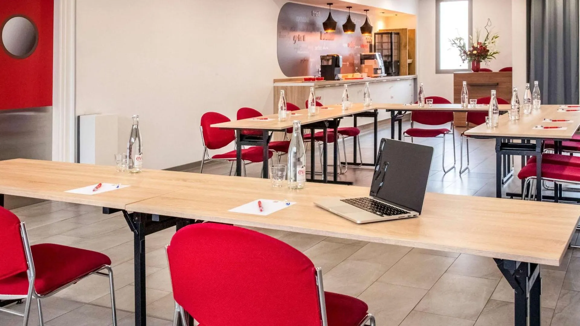 Hotel Ibis Cannes Mouans Sartoux Piscine Parking Gratuit