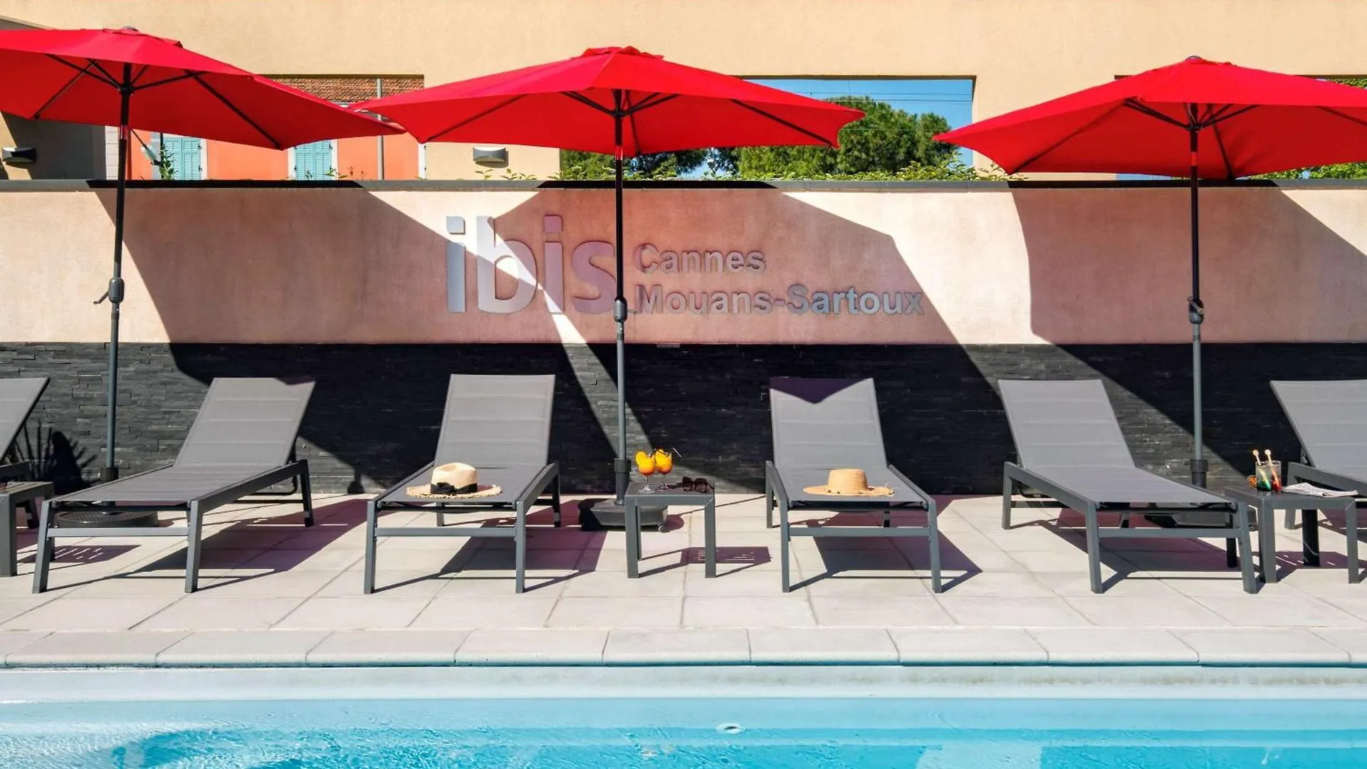 Ibis Cannes Mouans Sartoux Piscine Parking Gratuit