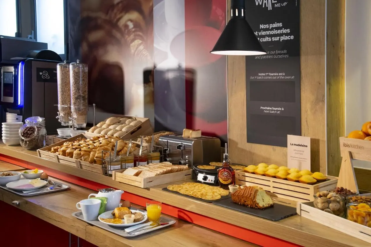 Ibis Cannes Mouans Sartoux Piscine Parking Gratuit 3*, Муан-Сарту