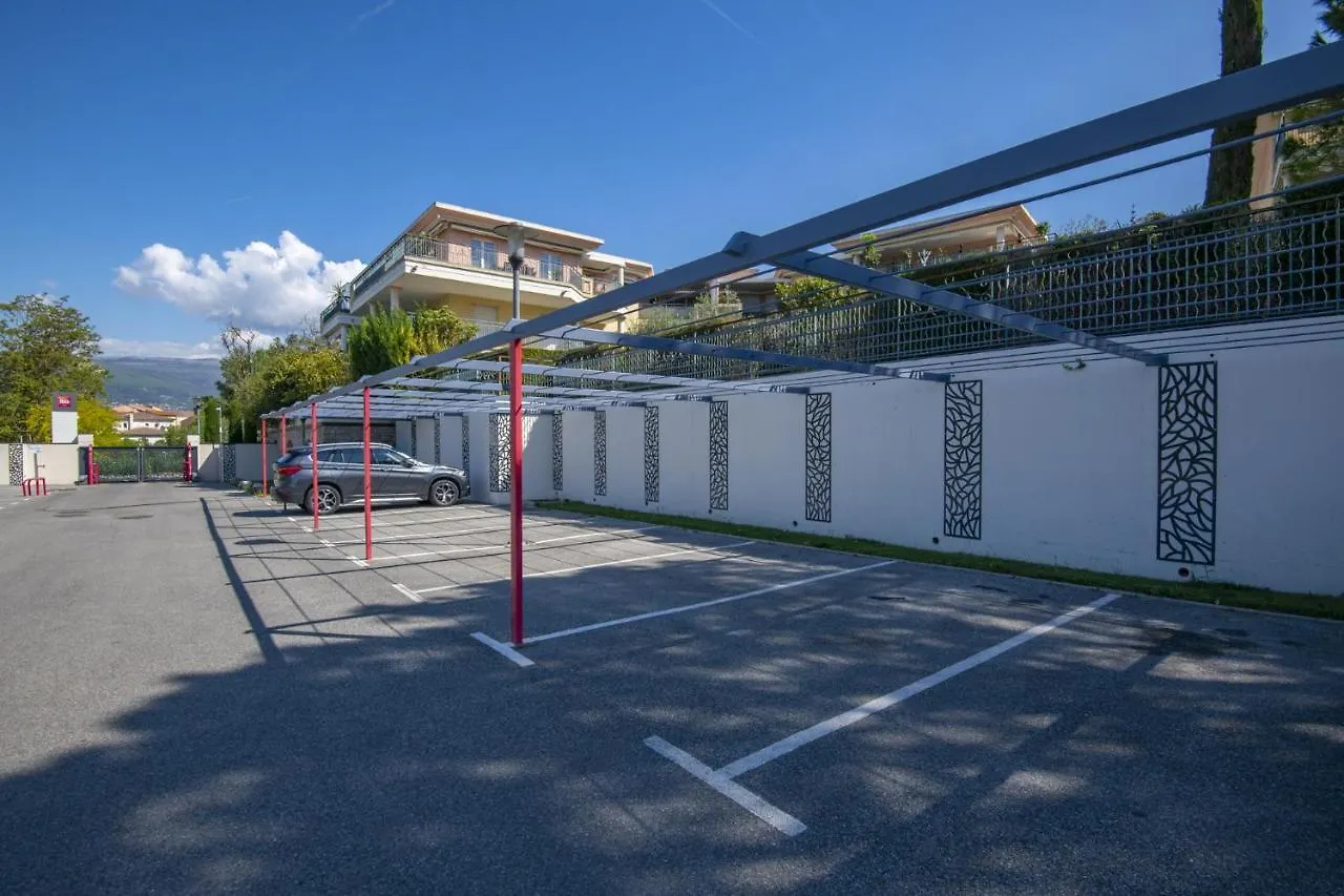 Ibis Cannes Mouans Sartoux Piscine Parking Gratuit Отель